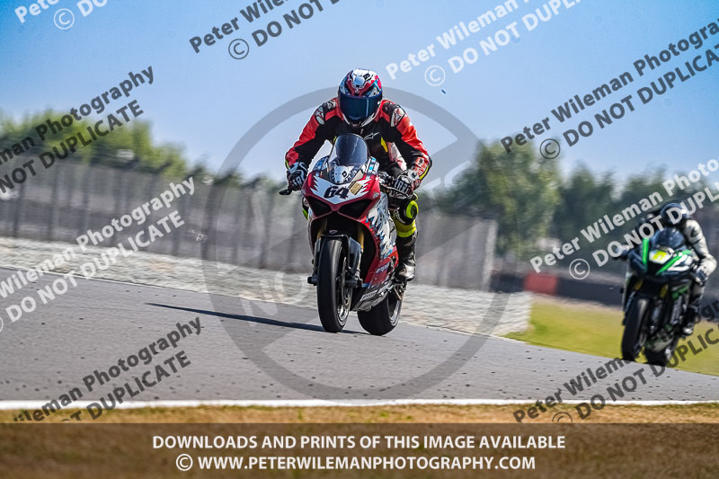 donington no limits trackday;donington park photographs;donington trackday photographs;no limits trackdays;peter wileman photography;trackday digital images;trackday photos